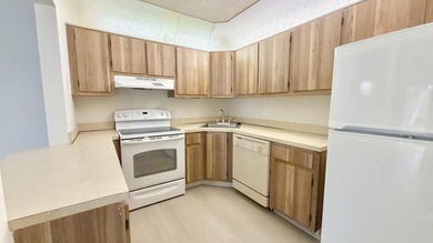 Rare find in this quiet, well-established gated community! This - photo 5