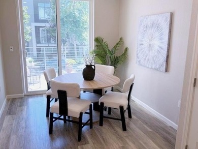 Located on a picturesque tree-lined street of Communication - photo 13