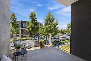 Located on a picturesque tree-lined street of Communication - photo 27