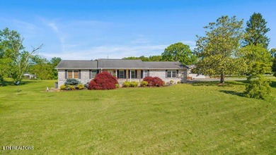 Motivated Sellers! This one has it all! Offering a rarely found - photo 2