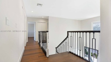 Welcome to an exceptional 5-acre private retreat designed for - photo 20