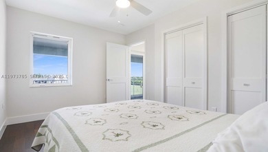 Welcome to an exceptional 5-acre private retreat designed for - photo 24