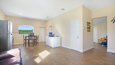 Welcome to an exceptional 5-acre private retreat designed for - photo 40