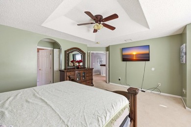 Welcome to this spacious five-bedroom, two-and-a-half-bath - photo 6