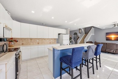 Welcome to this spacious five-bedroom, two-and-a-half-bath - photo 10
