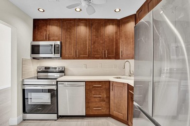 CALLING ALL INVESTORS !!! BRAND NEW renovated two bedrooms /two - photo 4