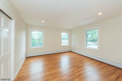 Move in ready opportunity! Refreshed and newly painted 4-bedroom - photo 10