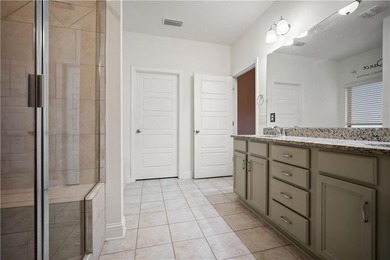Spacious, thoughtfully designed home offering over 3,500 sqft - photo 21