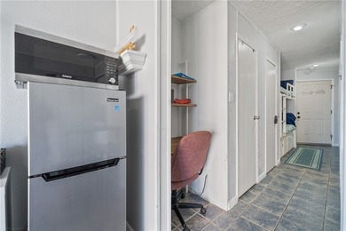Fully furnished 1-bedroom, 1-bath beachfront condo located in - photo 22