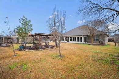 Spacious, thoughtfully designed home offering over 3,500 sqft - photo 29