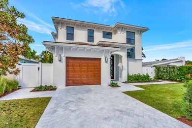 GRAND NEW! This beautiful estate has it all. Features an amazing - photo 2