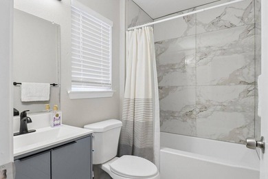 Fully Renovated Home Income-Producing Guest House | Prime - photo 8