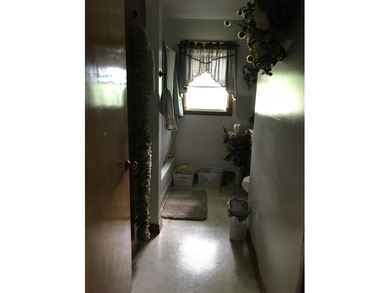 Want a place in the country? Look no further. This homestead - photo 17