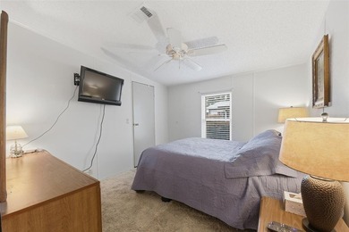 Under contract-accepting backup offers. Virtually Staged. WOW! - photo 22