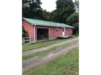 Want a place in the country? Look no further. This homestead - photo 28