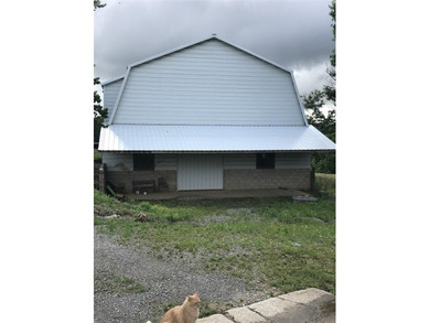 Want a place in the country? Look no further. This homestead - photo 30