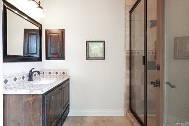 * Owner Finance available - 3 yr Balloon* Discover the epitome - photo 33