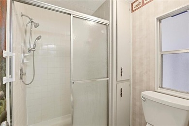 Welcome to your slice of Florida paradise in sought-after - photo 37