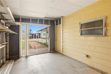 Welcome to your slice of Florida paradise in sought-after - photo 44