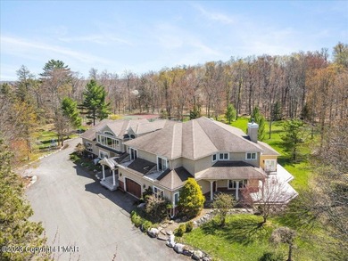 Welcome to a magical oasis spanning 400 acres, where endless - photo 2