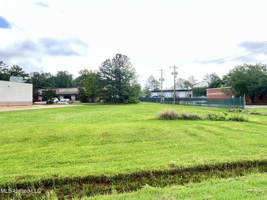 Prime Commercial Opportunity! This ideally located property is - photo 5