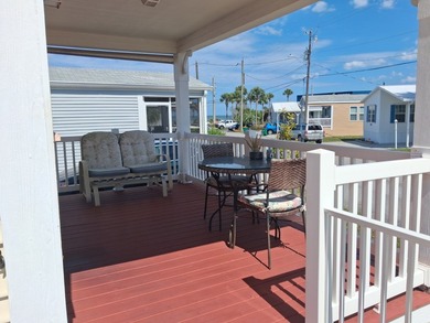 (2015) 2 bedroom / 1 bath, Key West Style Cottage -- With River - photo 6