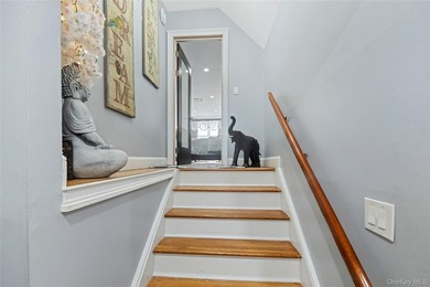 Welcome to 13 Noon Place - a beautifully maintained split-level - photo 16