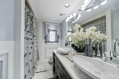 Welcome to 13 Noon Place - a beautifully maintained split-level - photo 17