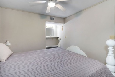 Your Lake Sam Rayburn getaway awaits! Nestled in the - photo 32