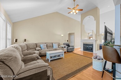 Seller offering $5000 credit with accepted offer. Welcome home - photo 3