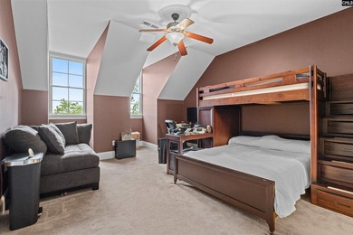 Whether you are looking for an exquisite home with a heated pool - photo 34