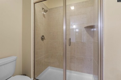 Whether you are looking for an exquisite home with a heated pool - photo 42
