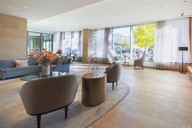 Spacious and sun-filled high-floor 2-bedroom, 2-bath apartment - photo 5