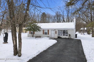 Indian Mountain Lakes Home For Sale in Albrightsville Pennsylvania