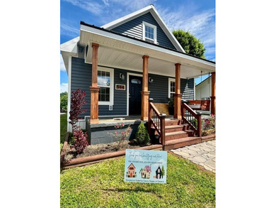 Lake Home For Sale in Burkesville, Kentucky