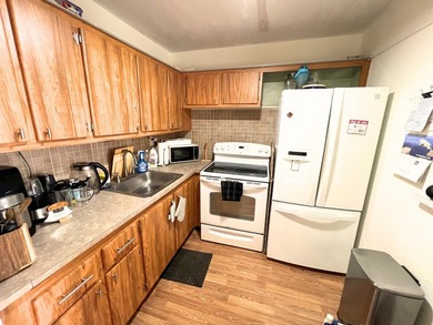 Discover this charming 1BR/1BA condo at 124 Andover E in the - photo 6
