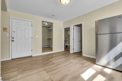 Beautifully maintained 2-bedroom, 1 full bath condo featuring - photo 8