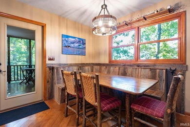 This stunning rustic-contemporary retreat sits on a private - photo 14