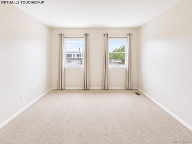 Welcome to 140 Regis Drive, a versatile Staten Island property - photo 18