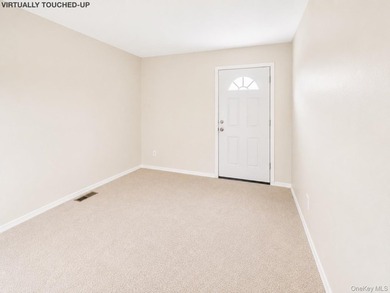 Welcome to 140 Regis Drive, a versatile Staten Island property - photo 21