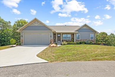 Lake Home For Sale in Byrdstown, Tennessee