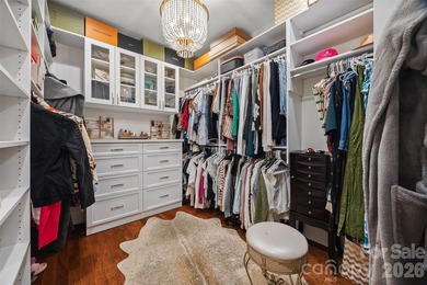 Prepare to be impressed by this stunning, thoughtfully updated - photo 22