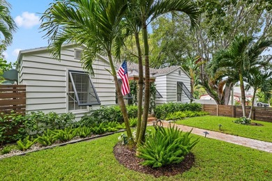 Nestled in the heart of sought-after Flamingo Park, this - photo 3