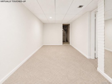 Welcome to 140 Regis Drive, a versatile Staten Island property - photo 24