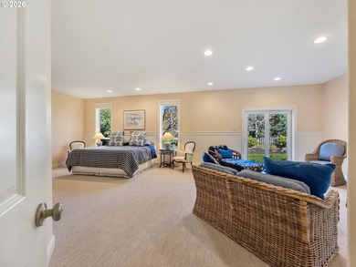 Well built and meticulously maintained, this exquisite Shamrock - photo 24