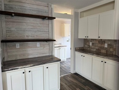 Welcome to peaceful country living with modern comfort! This - photo 6