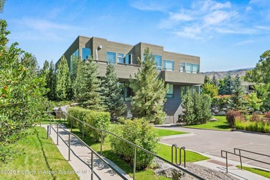 Here's your opportunity to own a coveted and impeccably - photo 27