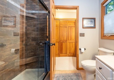 This stunning rustic-contemporary retreat sits on a private - photo 29