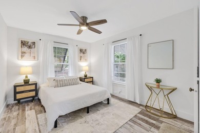 Nestled in the heart of sought-after Flamingo Park, this - photo 9
