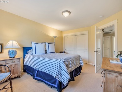 Well built and meticulously maintained, this exquisite Shamrock - photo 32